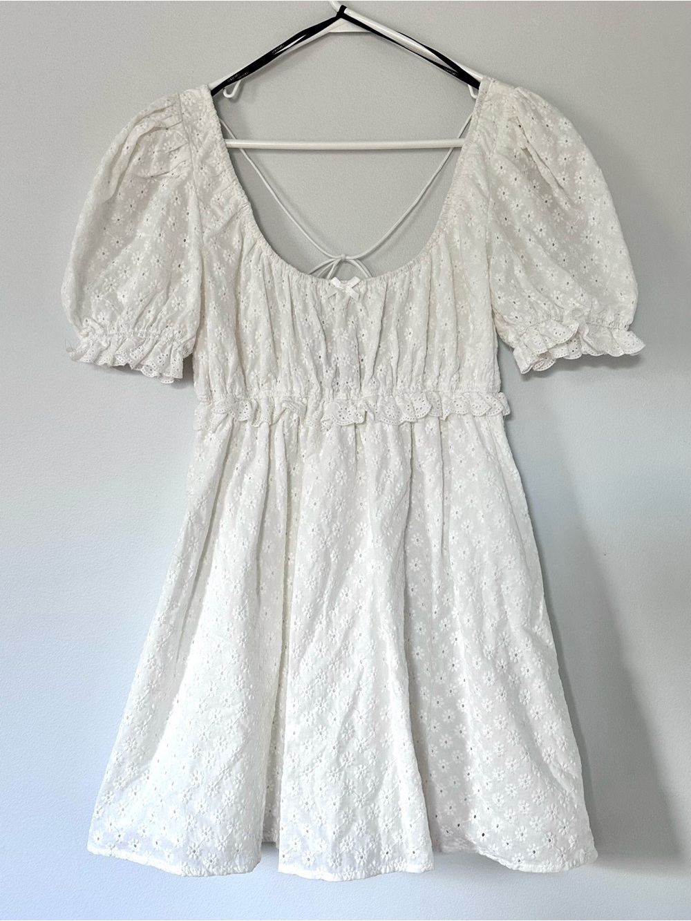 Forever 21 White Eyelet Puff Sleeve Mini Dress